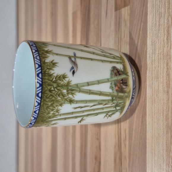 HOLIDAY SALE Japanese Porcelain Sake Cups (3) - Picture 2 of 5